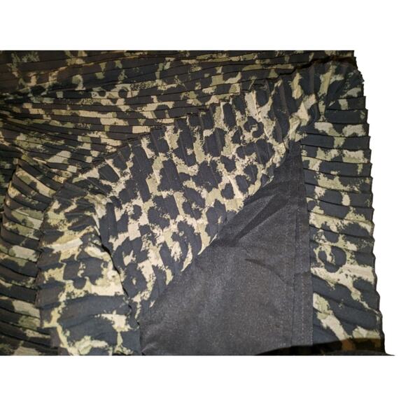 H&M Women's Small Pleated Brown Black Animal Print Skirt Flared Leopard Chic - Picture 8 of 11